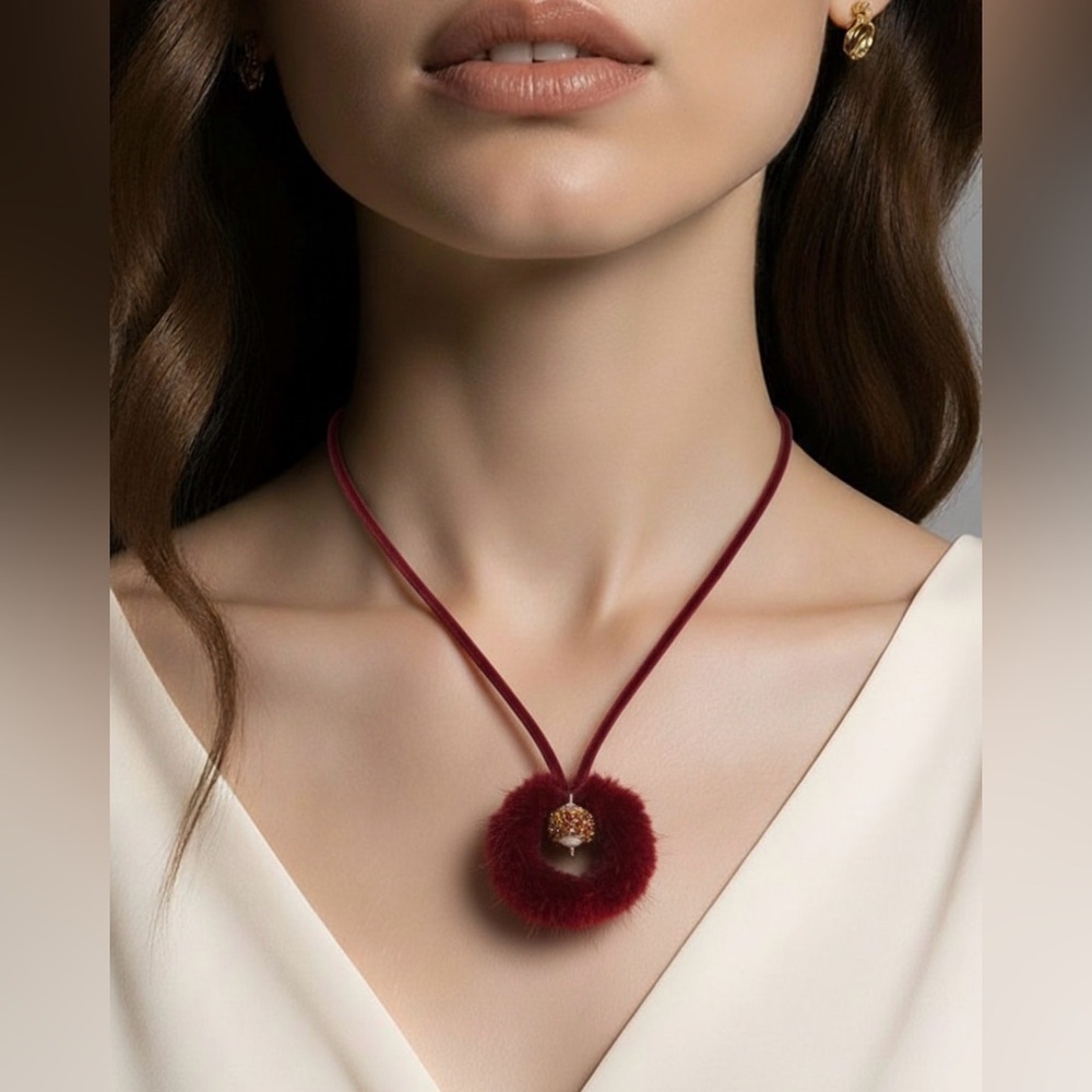 Necklace Women’s